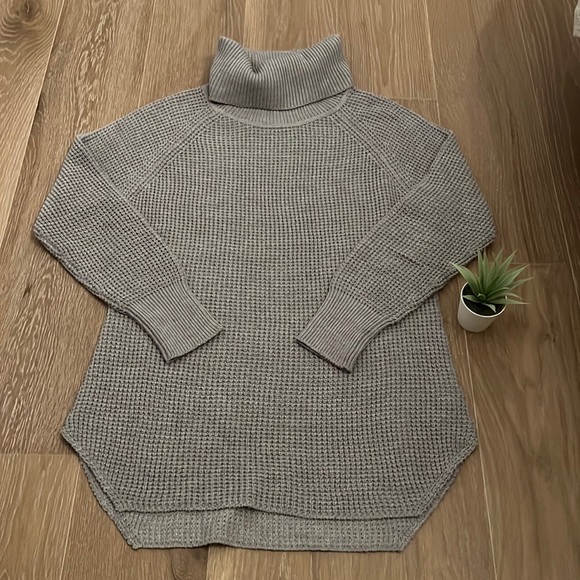 M Boutique Turtle Neck Waffle Sweater - Picture 1 of 4